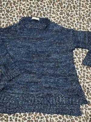 Rich knitted sweater like new, blue and silver, size L