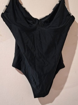 Black one-piece swimsuit like new no56 XXL