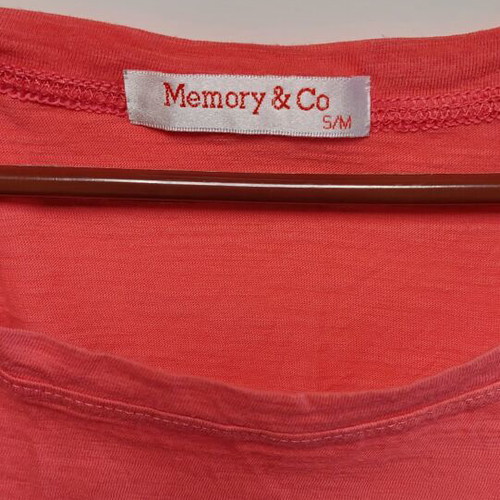 Summer T-shirt like new, sizes S/M