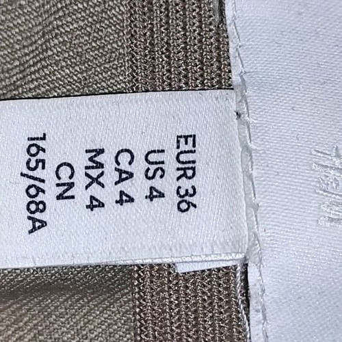 H&M fitted pants like new without seams and pockets