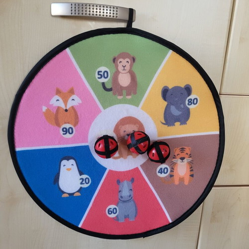 Target game with 3 balls