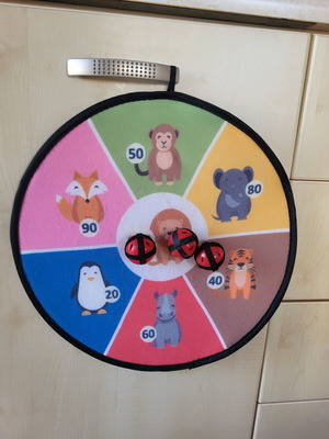 Target game with 3 balls