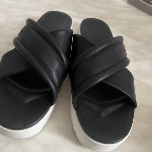 Ugg Australia slippers size 41, black