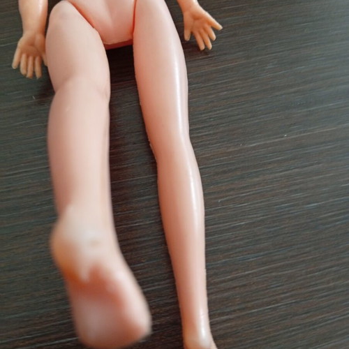 Sindy Pedigree doll used, 1970s authentic made in Hong Kong