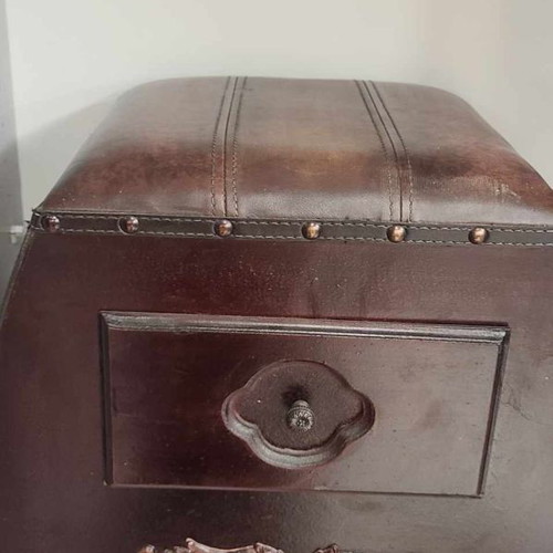 Wooden stool with drawer and embossed details new