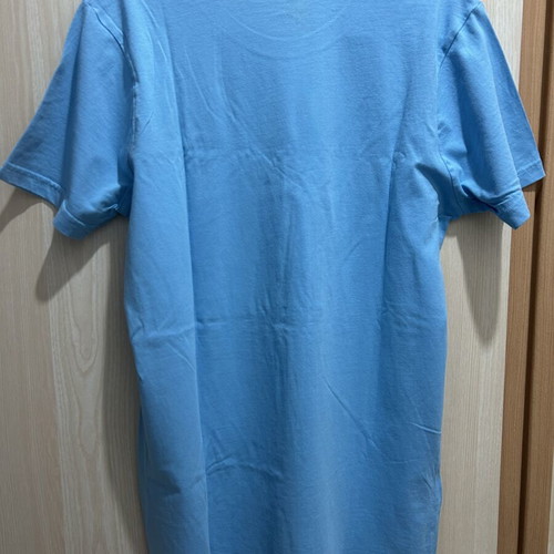 Surf T-Shirts Quiksilver & Hot Tuna size M like new