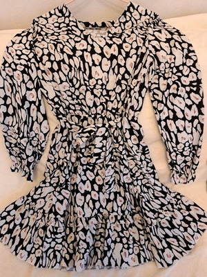Dresses airy, like new, size L