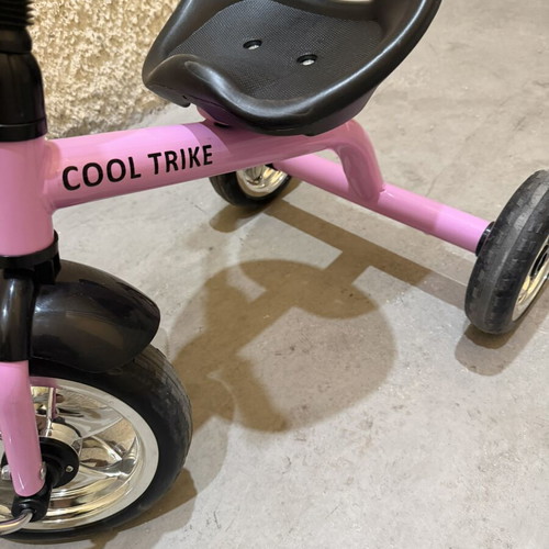 Children's Tricycle like new, fully functional