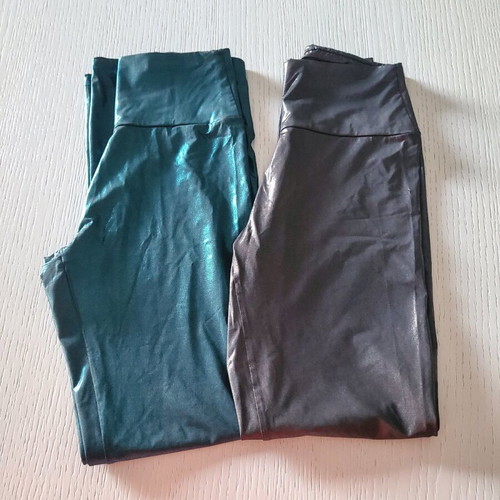 Oysho leggings green and anthracite small, like new, 2 pieces