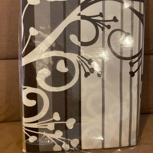 Anna Riska Super King Bed Sheet Set new, 100% cotton