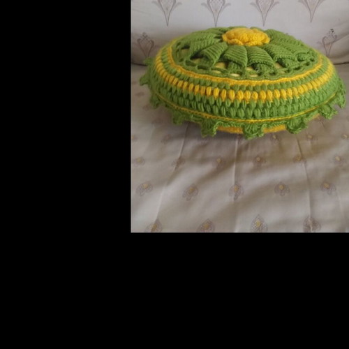 Handmade knitted pillows
