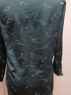 Women's blouse used, size M, polyester