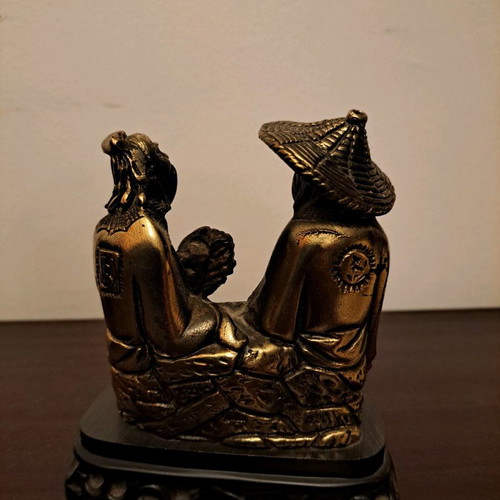 Bronze decorative item used with Chinese figures