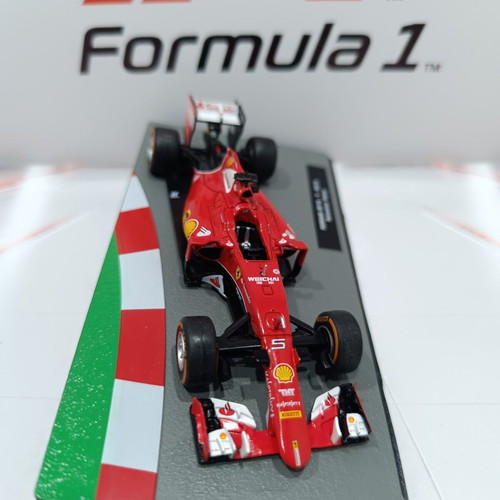 Ferrari SF15-T 2015 Sebastian Vettel #5 diecast model 1:43