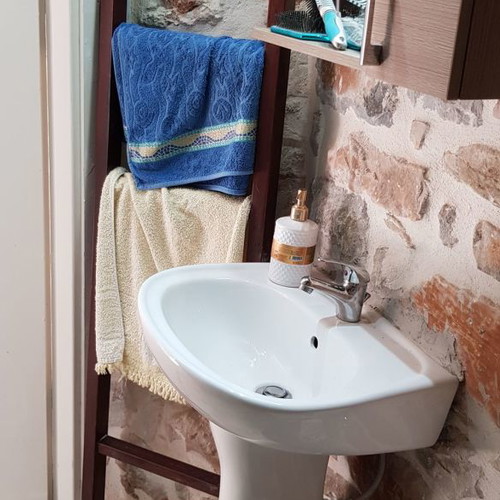 Traditional renovated detached house 2023, 71 sqm, furnished, East Mani