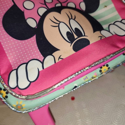 Minnie bag with wheels like new, pink