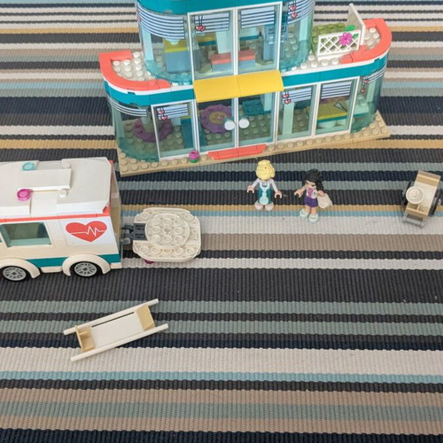 LEGO Friends hospital with ambulance, stretcher & 2 figures