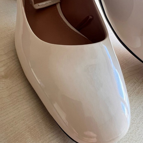 Zara women's ballet flats new, patent look, beige size 38