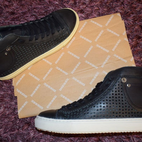Diesel Off Your Rocker Exposure Mid sneakers new, size 36, black