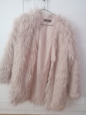 Fur coat H&M beige size M like new