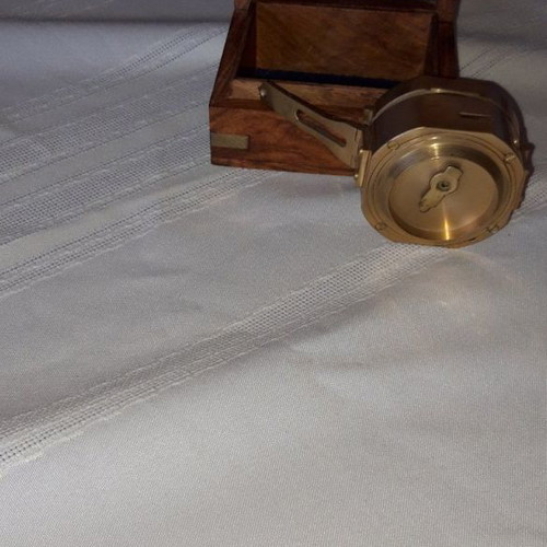 Compass used with wooden box military for land and sea