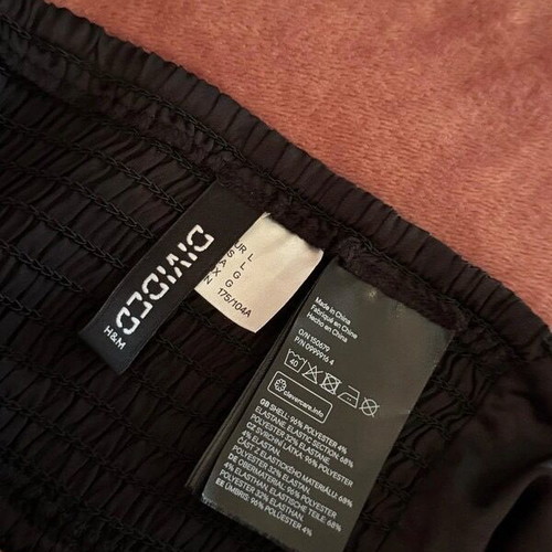 Satin top black like new, size Large from H&M