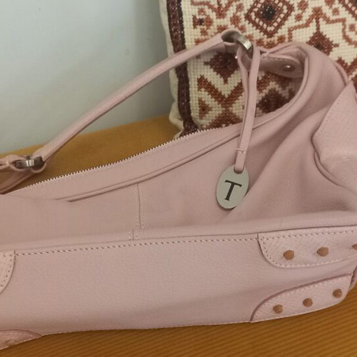 Tod's shoulder bag like new, soft pink leather