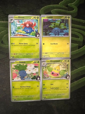 Pokemon Gloom and Oddish cards