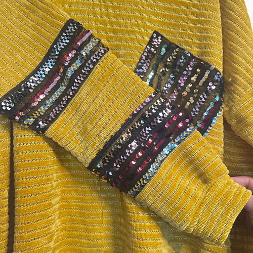 Velvet blouse new with sequins yellow Fia