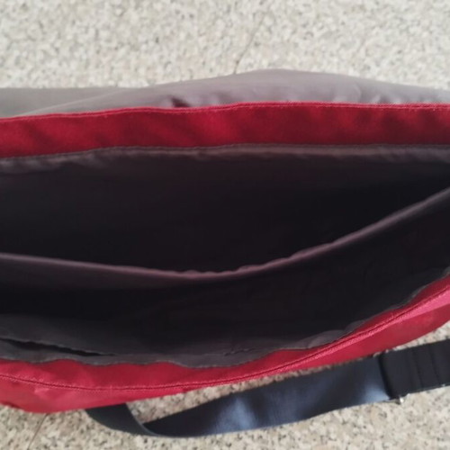 Levi's shoulder bag new, suitable for small laptops, red and blue