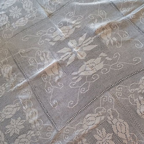 Vintage tablecloth like new, handmade 100% cotton