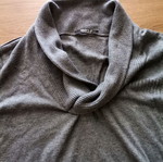 Sweater with cross collar Medium like new, gray men's