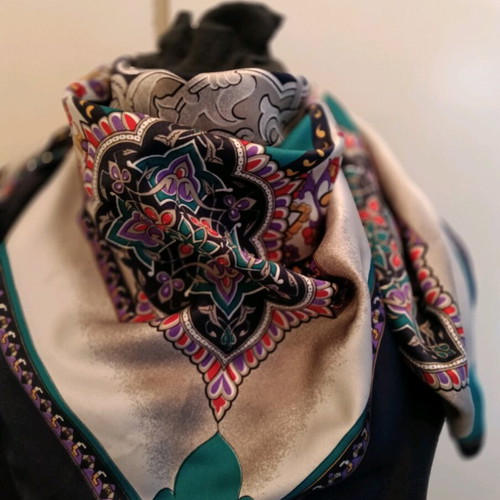 Women's scarf new