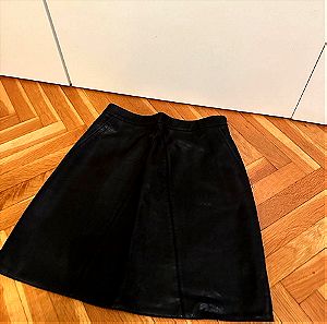 Μαύρη δερμάτινη φούστα Zara