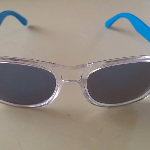 Children's sunglasses like new