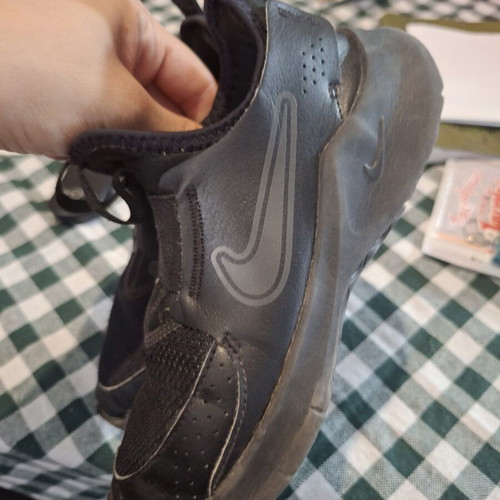 Nike Flex Runner athletic shoes used, size 31.5, black