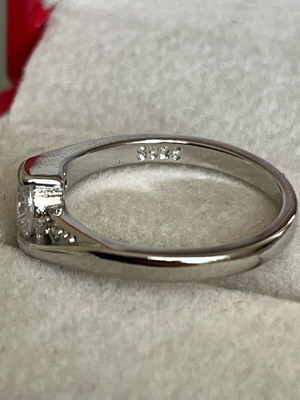 Silver 925 ring new, size 6, silver color