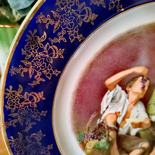 Retro porcelain plate Weatherby Royal Falcon Ware like new with Bartolome Murillo painting