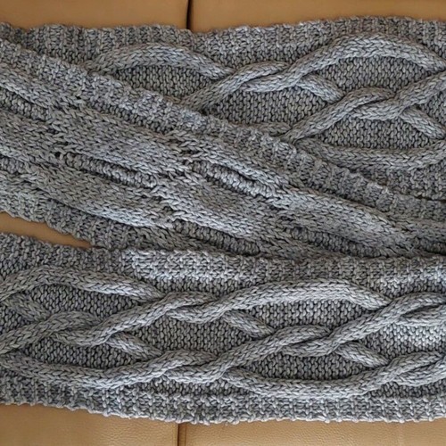 2 Unisex Grey Wool Knit Scarves, Used, Large Size