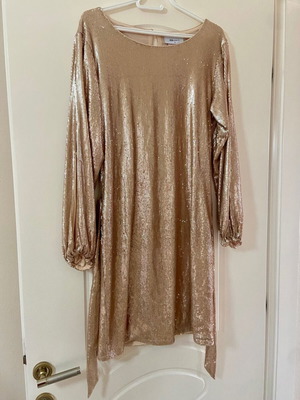 BSB Gold sequin dress like new, size 40