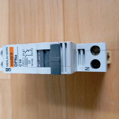 Merlin Gerin C16 breakers used, pack of 10 pieces