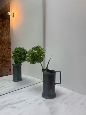 Artificial flower green single plant Art Deco like new
