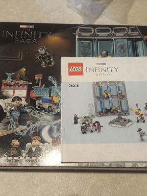 LEGO Marvel Infinity Saga 76216 σετ Iron Man Armoury
