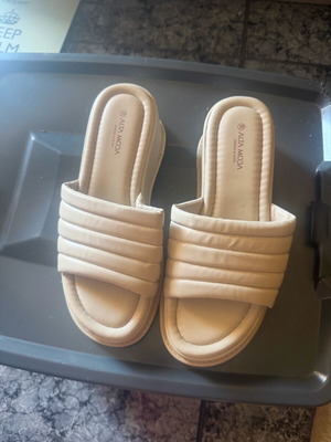 Platform shoes like new, size 39