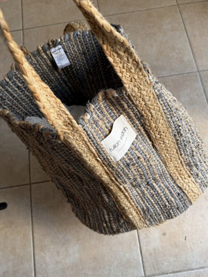Fullah Sugah large beach bag like new