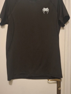 Black elastic gym t-shirt, size 3XL