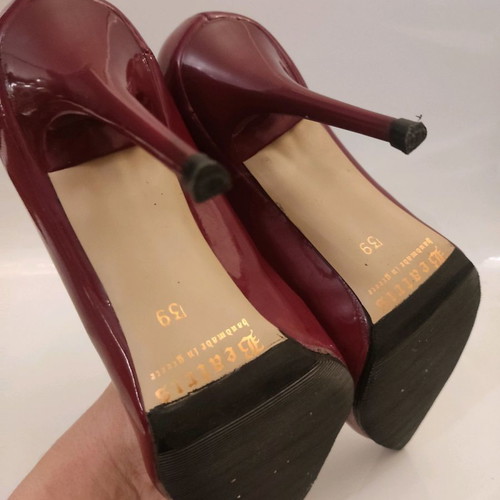 Beatrice Bordeaux patent leather pumps new size 39