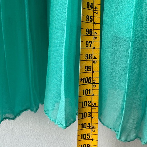 Mango pleated skirt like new, blue and turquoise, size medium