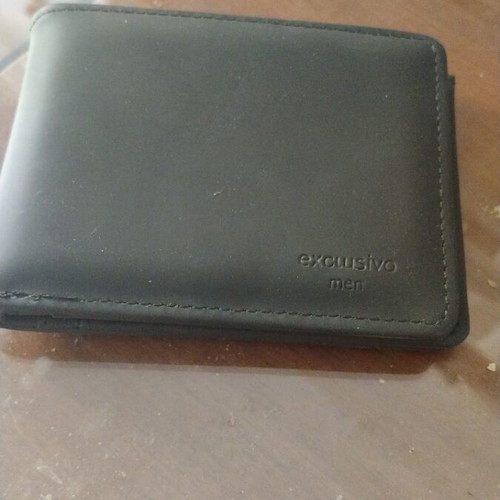 Men's wallet with multiple card and ID slots, synthetic leather, new
