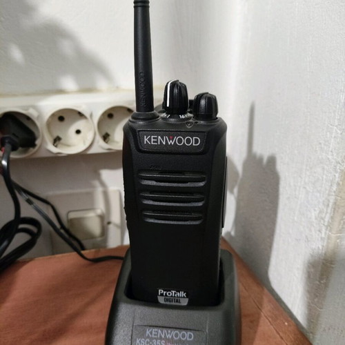 Kenwood ProTalk TK-3401DE Wireless Walkie Talkie like new, PMR 0.5W, UHF DPMR 446MHz